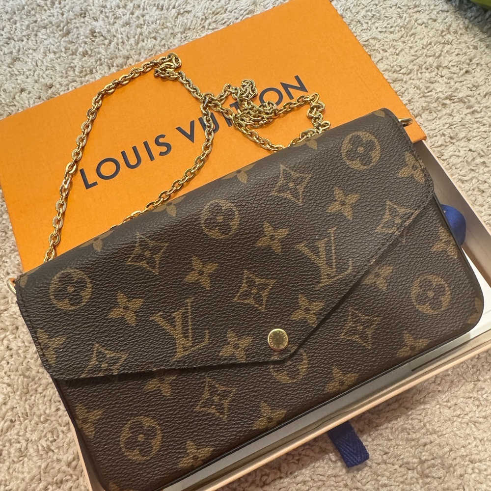 Louis Vuitton Monogram Brown Clutch with Gold Chain
